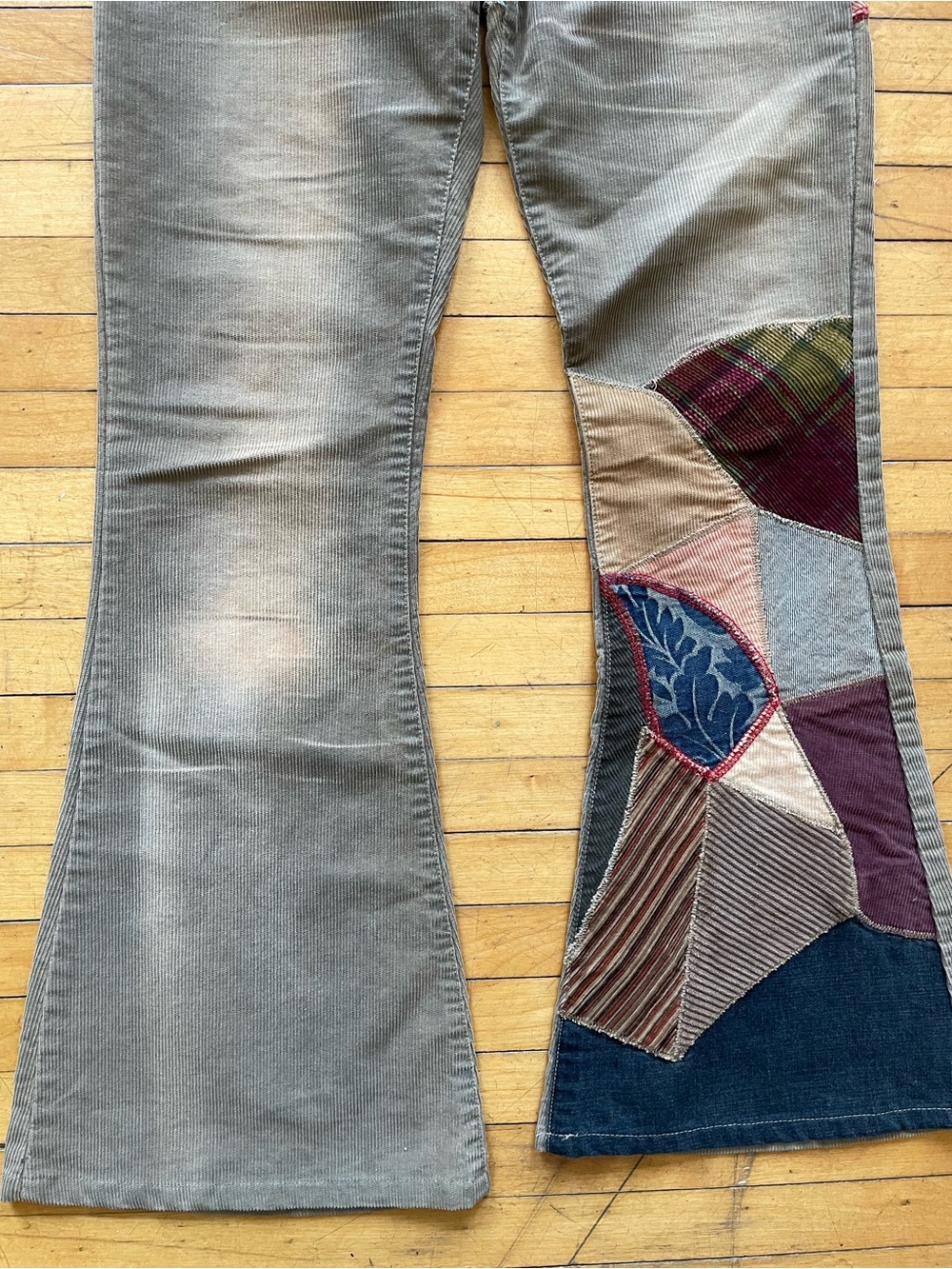 Y2K Miss Sixty Vintage Patchwork Love Flare Corduroy Jeans 26 Euro Hippy - Picture 5 of 16